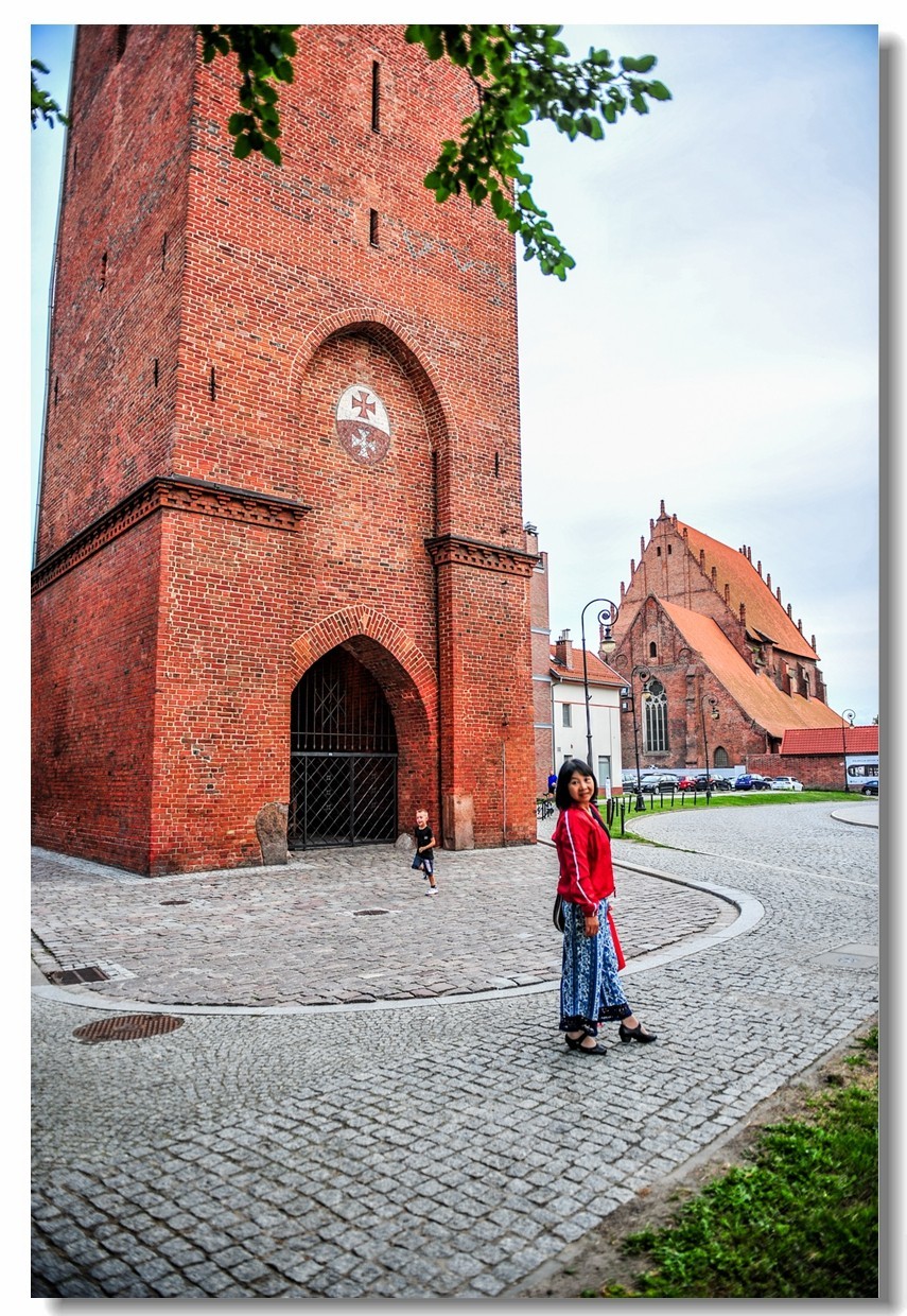 留影“埃尔布拉格城”（波兰）