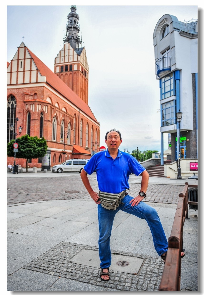 留影“埃尔布拉格城”（波兰）