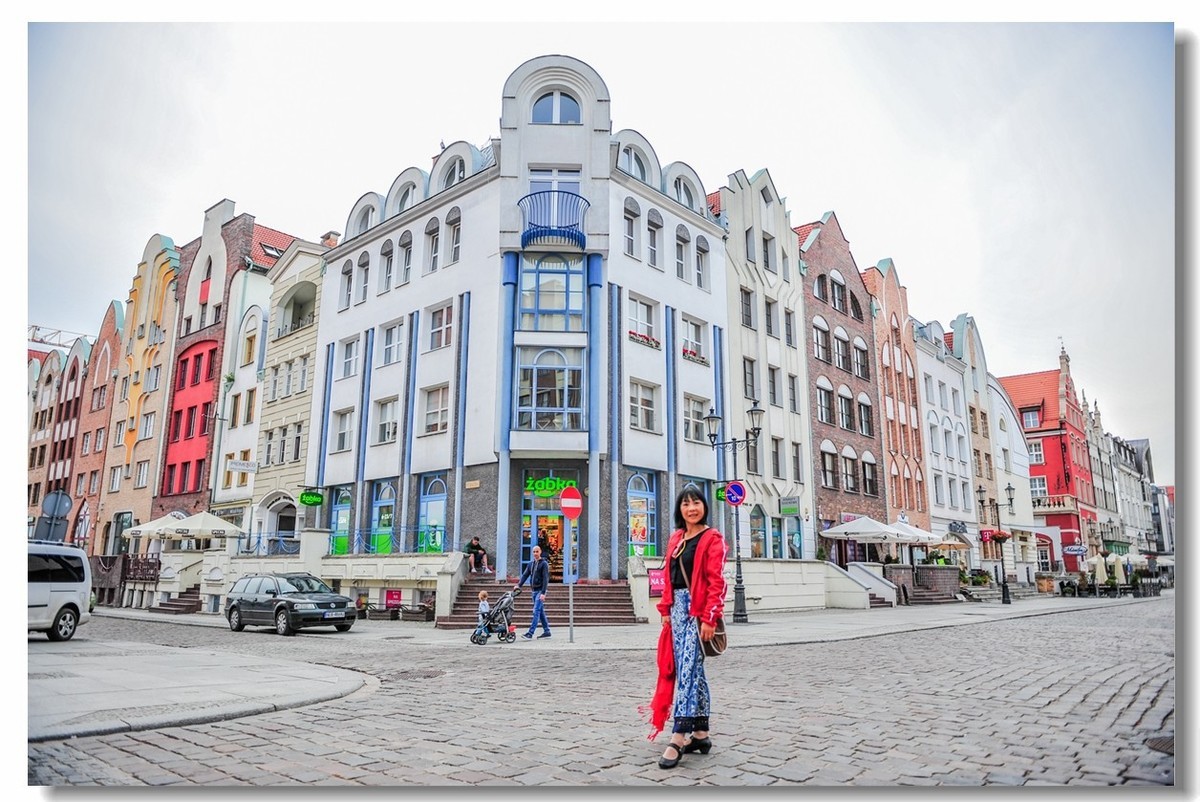 留影“埃尔布拉格城”（波兰）