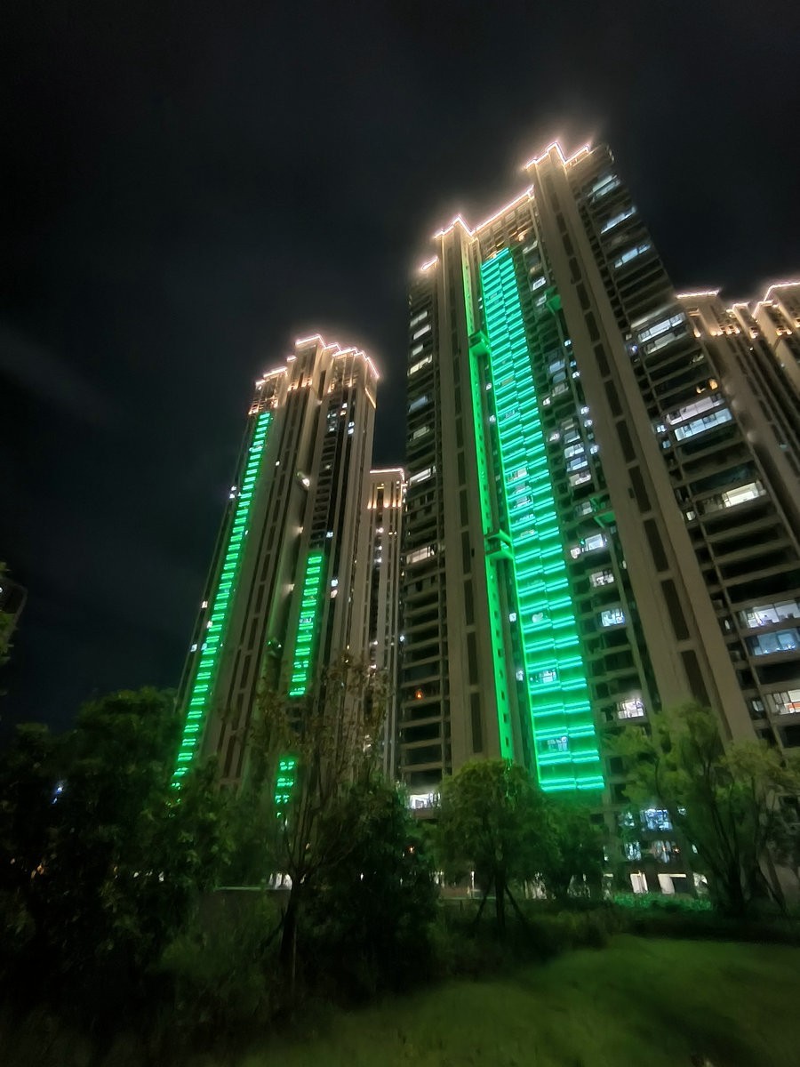 漫步星城 走街串巷（477）开轩纳微凉