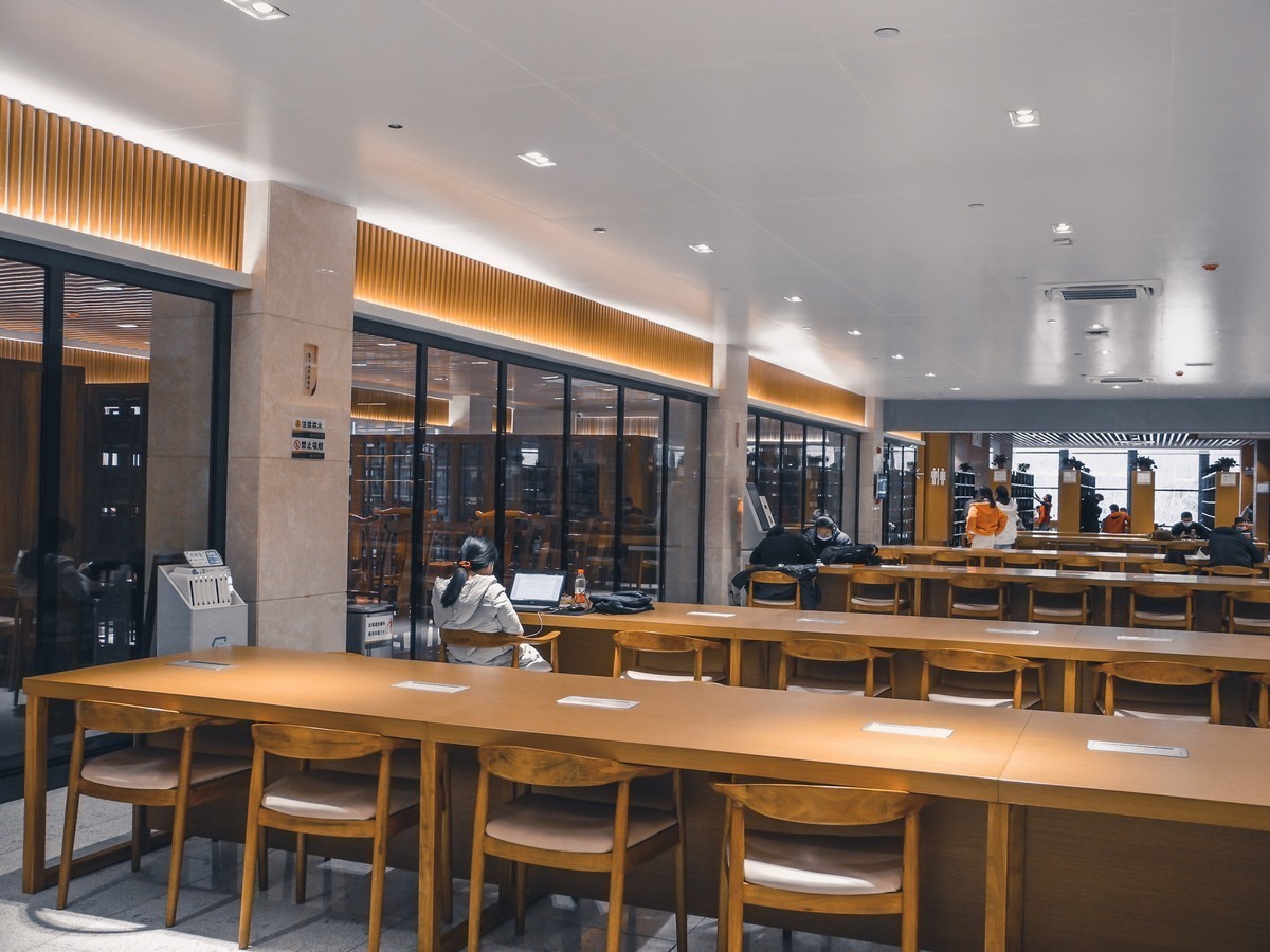 2022尼康p7000拍图书馆