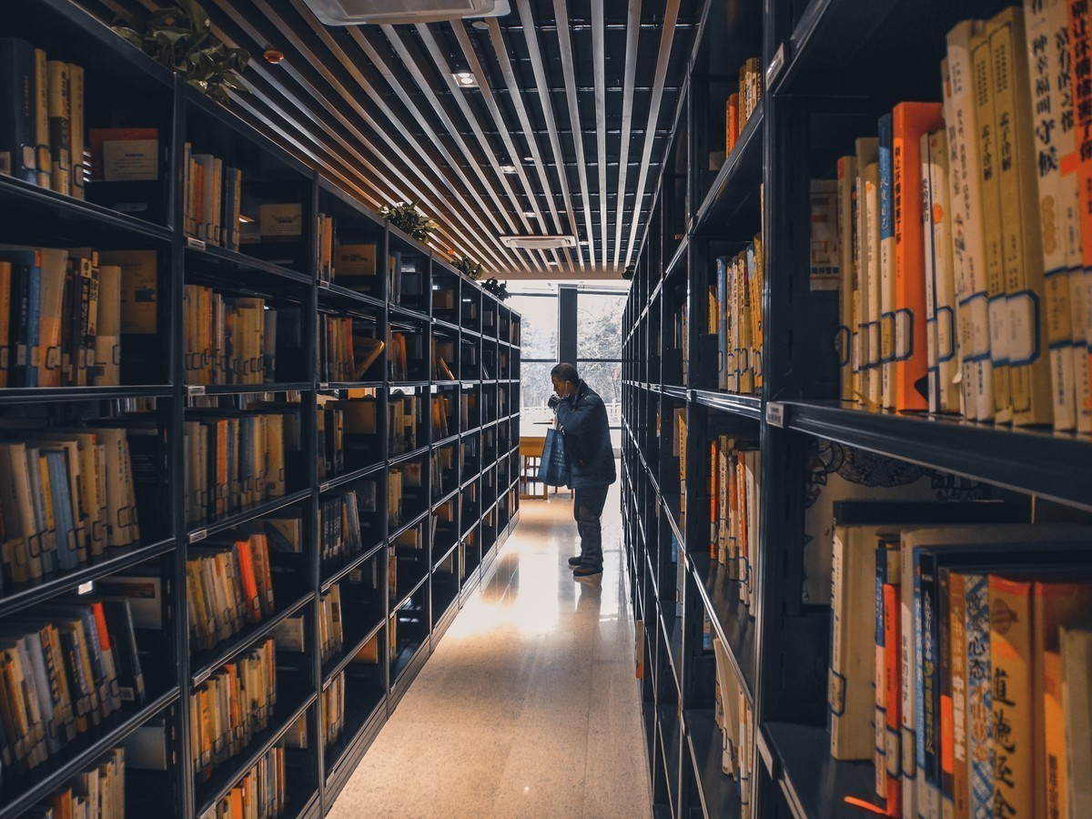 2022尼康p7000拍图书馆