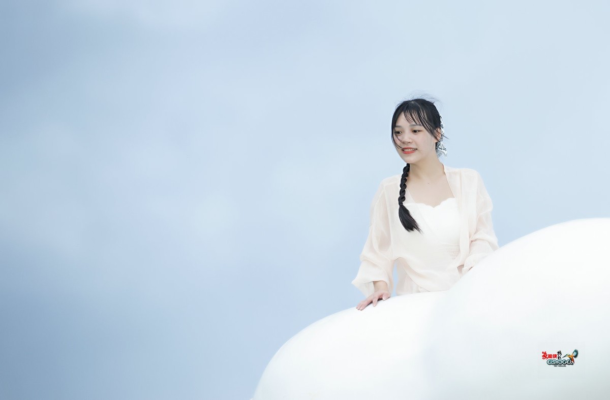 【云端少女】---佳佳