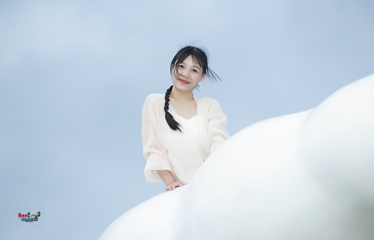 【云端少女】---佳佳