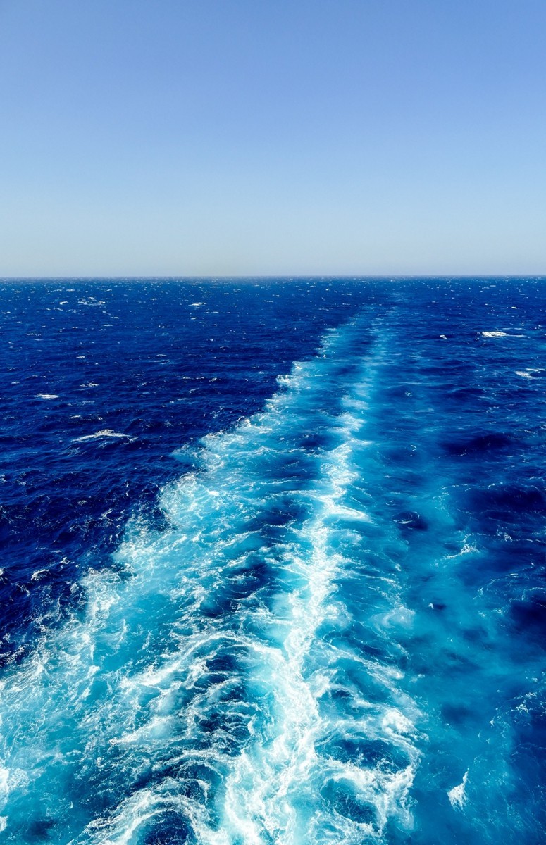 “船行“爱琴海”之--穿越“Dardanellen海峡”--祝师友节日快乐！！