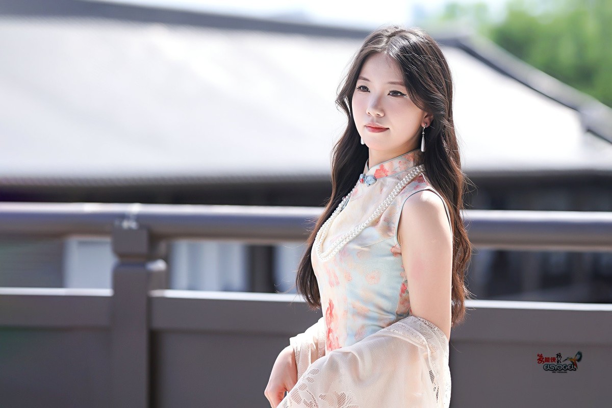 【午后旗袍少女】---思韵