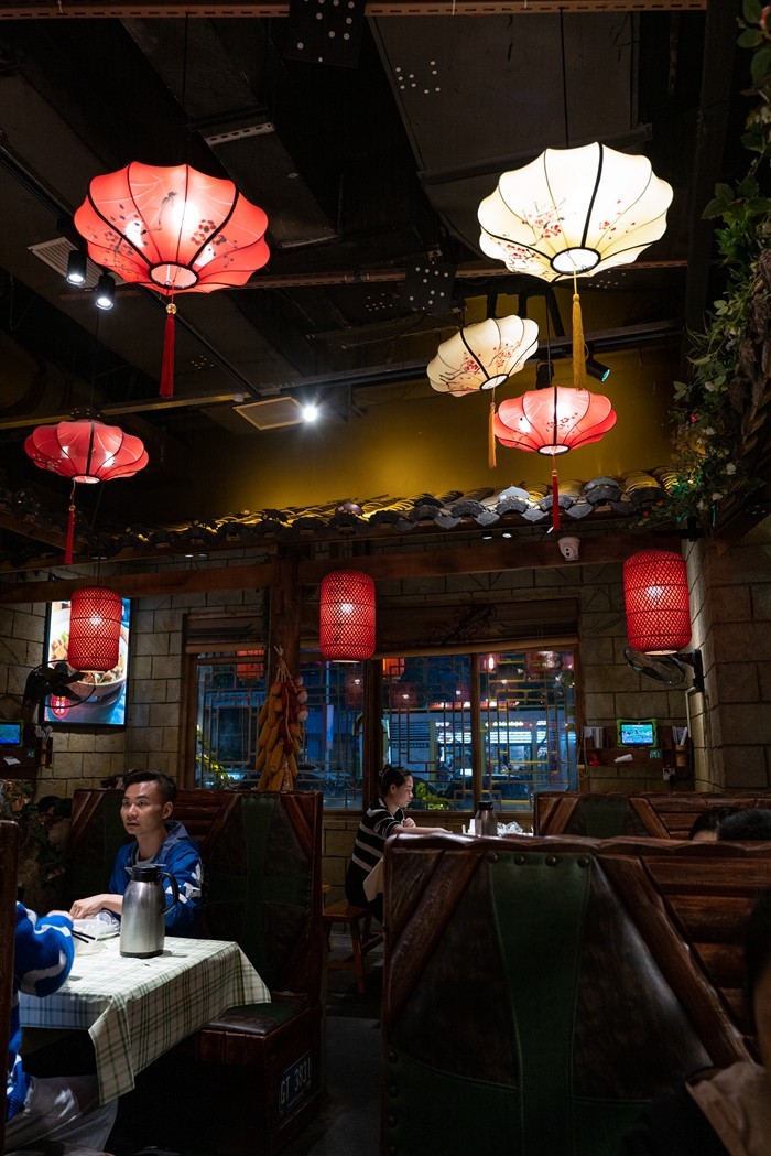 Lecia Q2 ( 湘菜馆随拍 )