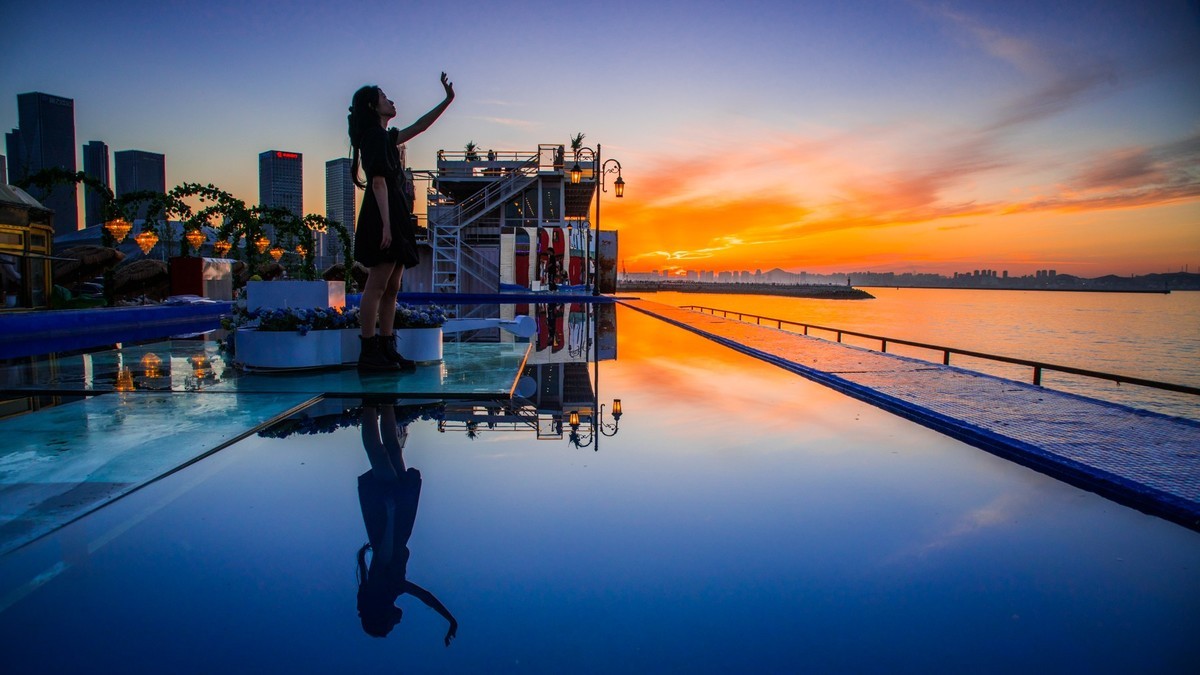 家乡的那片海------东港之夜