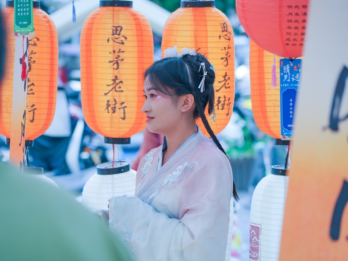 ---但愿人长久千里共婵娟----