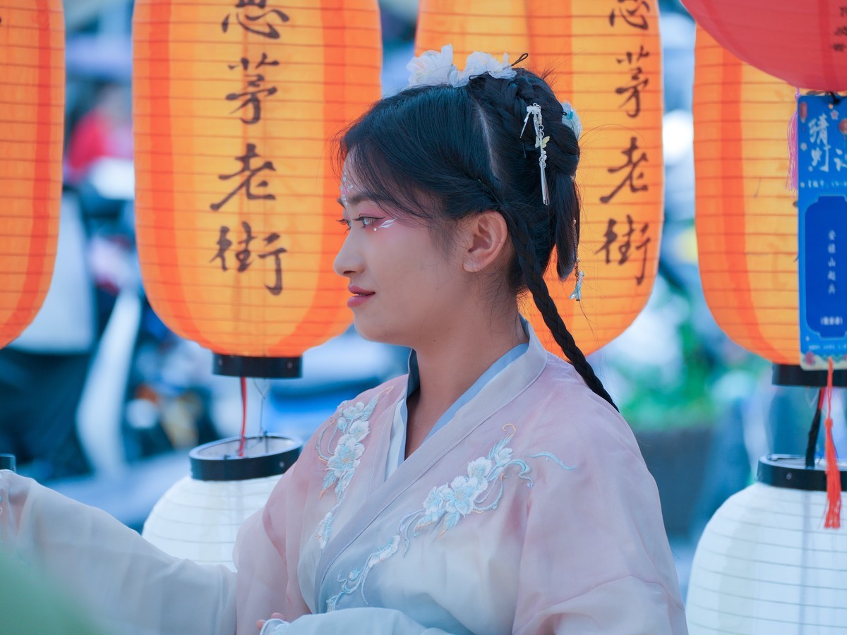 ---但愿人长久千里共婵娟----