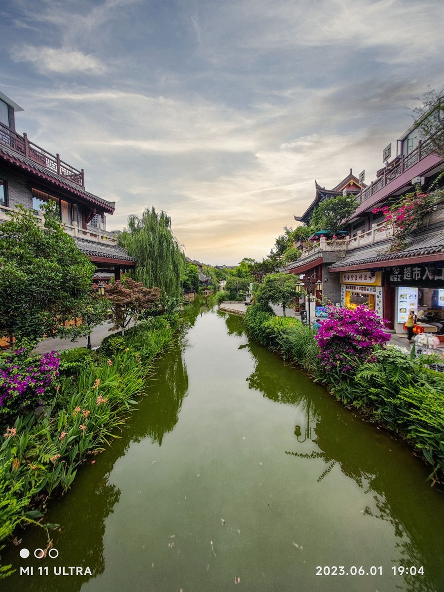 上海～成都～拉萨骑游随拍（44）网红打卡地——水街（续五）