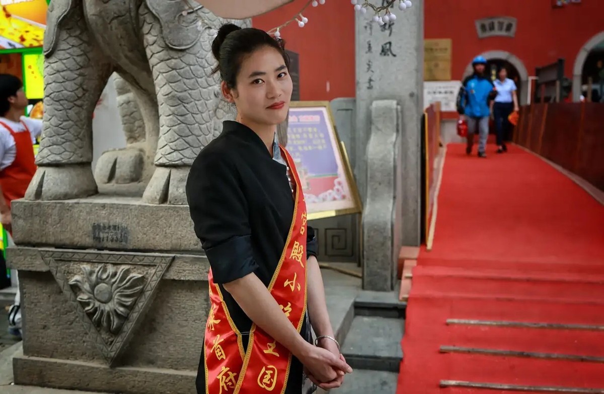 整修火宫殿--抓拍