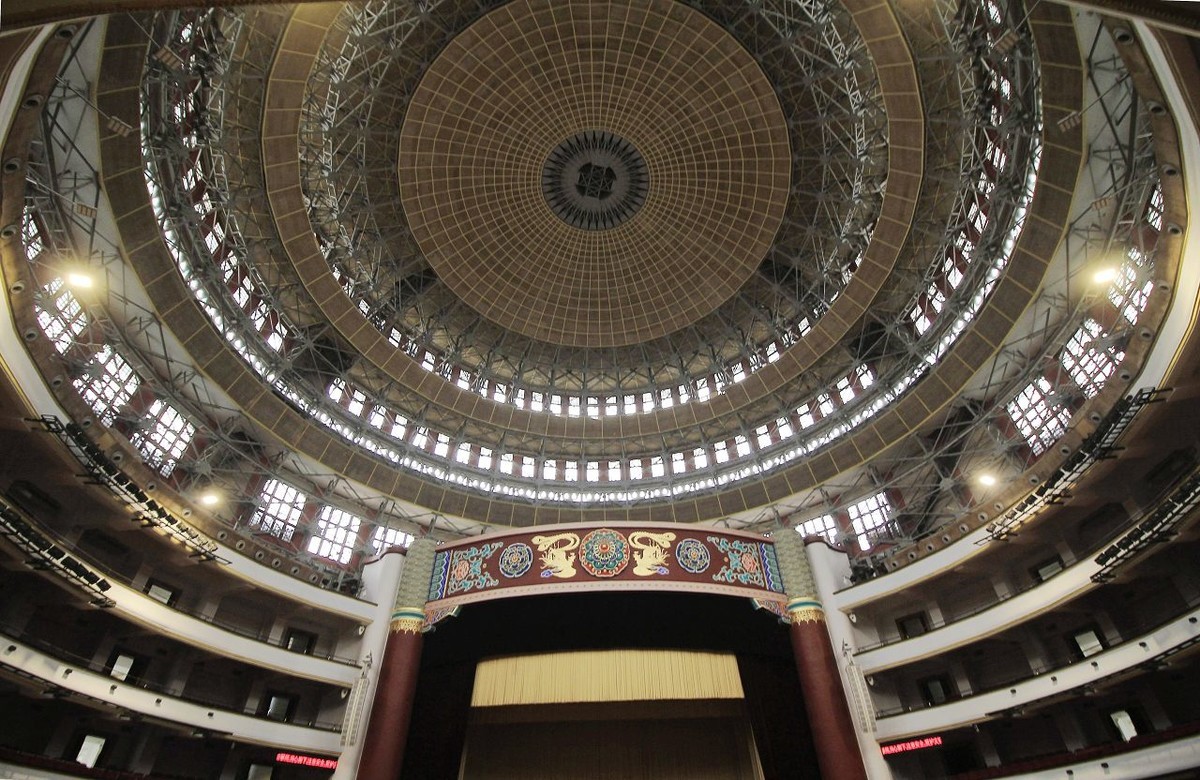 雄伟的重庆人民大礼堂