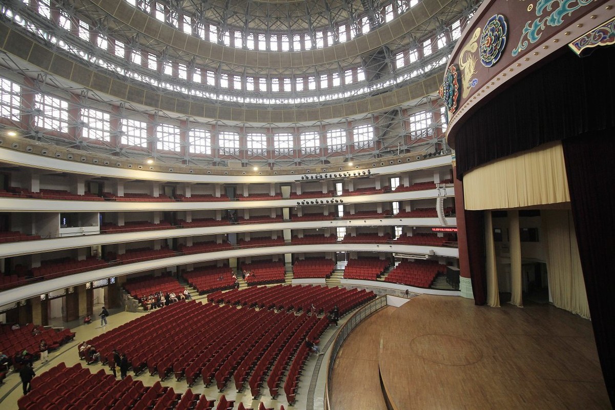 雄伟的重庆人民大礼堂