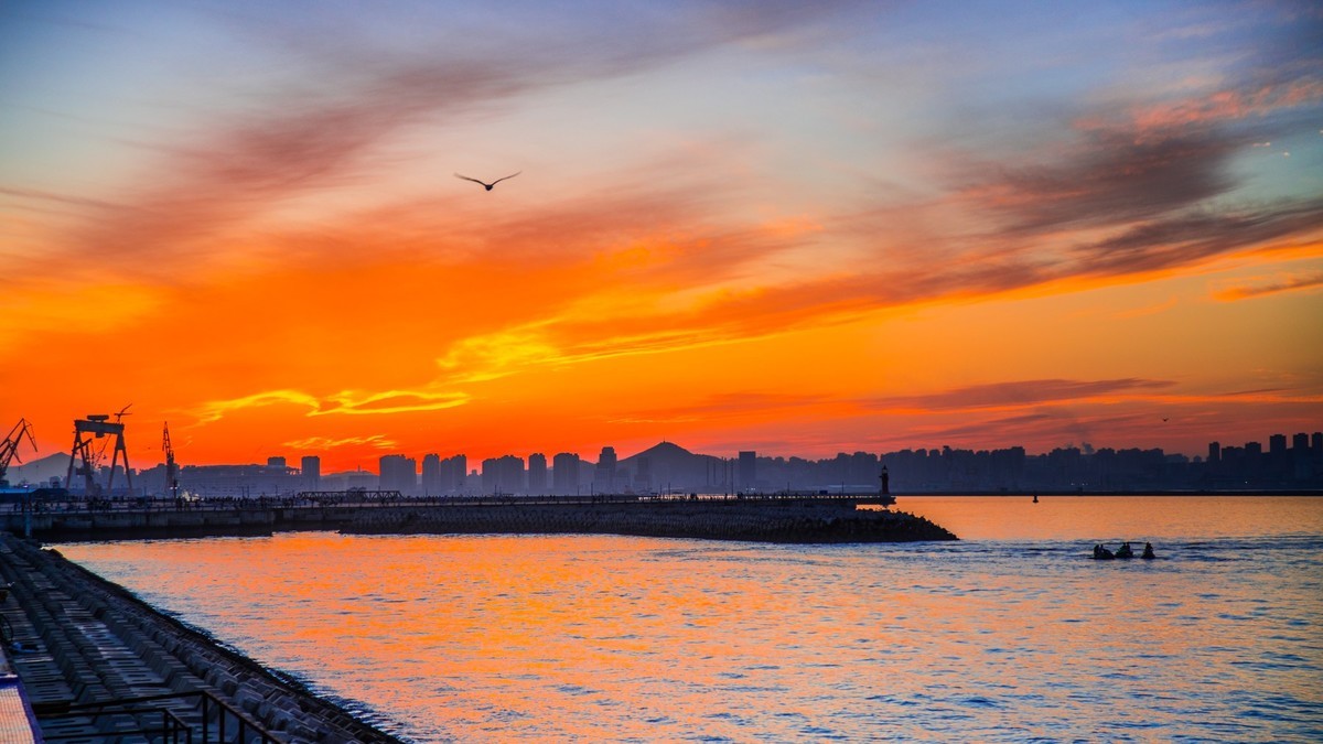 家乡的那片海------东港之夜