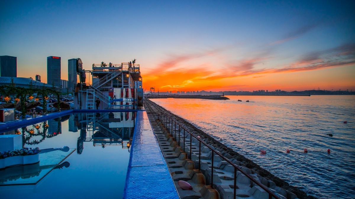 家乡的那片海------东港之夜
