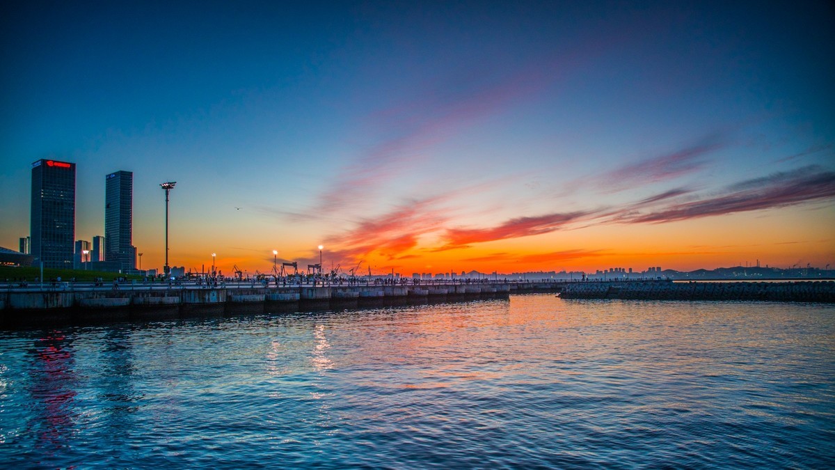 家乡的那片海------东港之夜