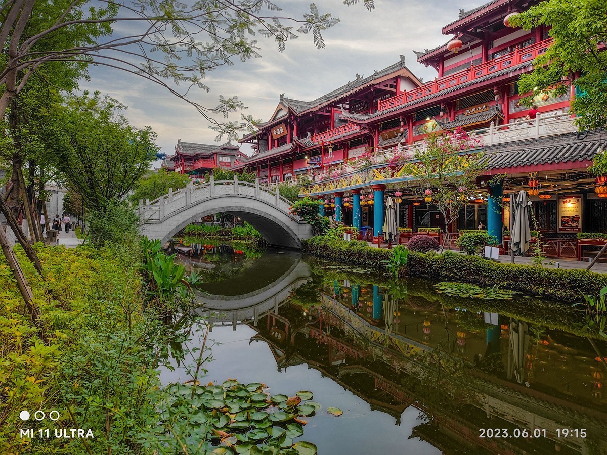 上海～成都～拉萨骑游随拍（44）网红打卡地——水街（续五）