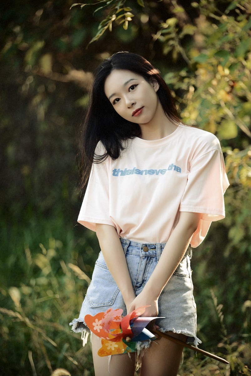 一组仿老照片调色出片的人像