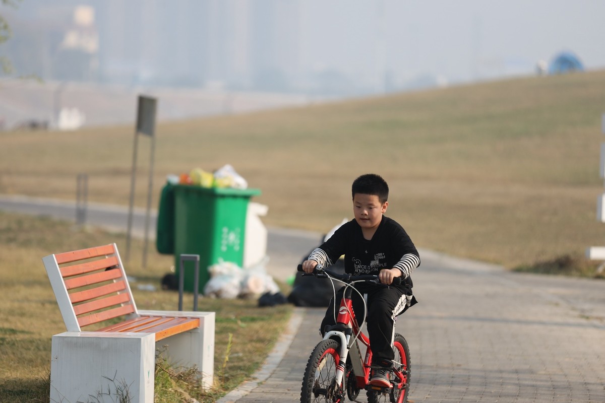周未来鸭子铺休闲之人