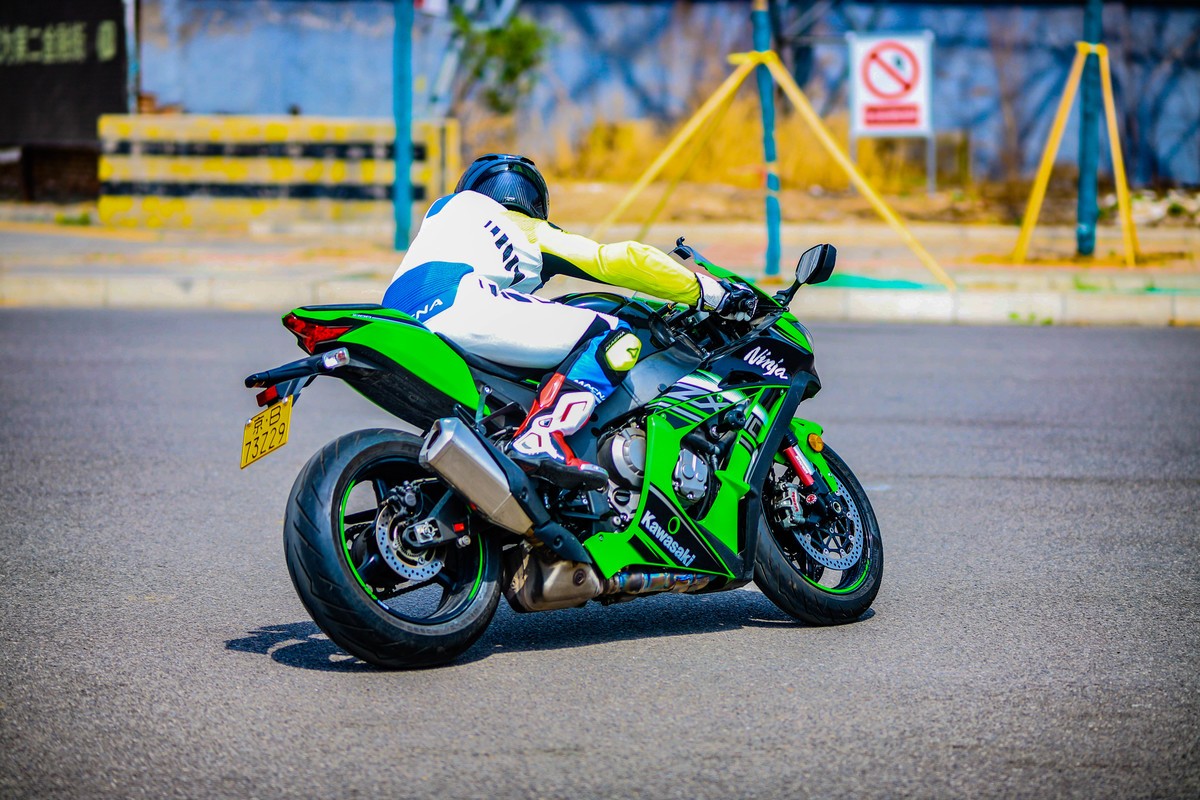 佳能6d2+国产中一光学135mmF2.5手动镜头抓怕人像、运动、飞鸟