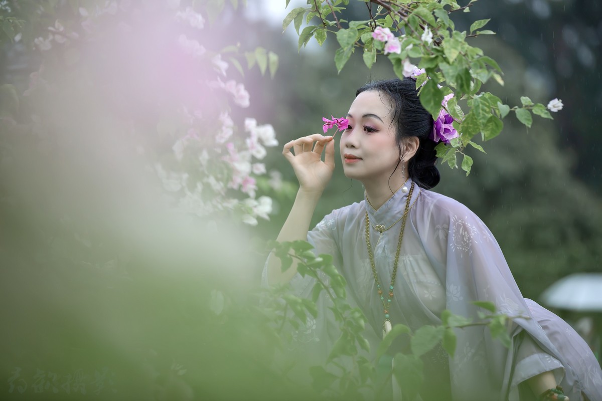 有礼仪之大，故称华夏