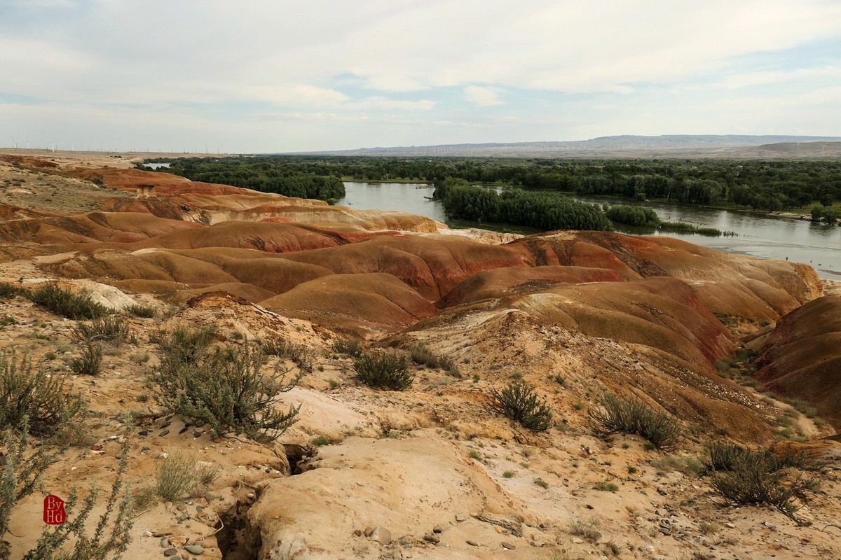 新疆游拍-额尔齐斯河五彩滩1