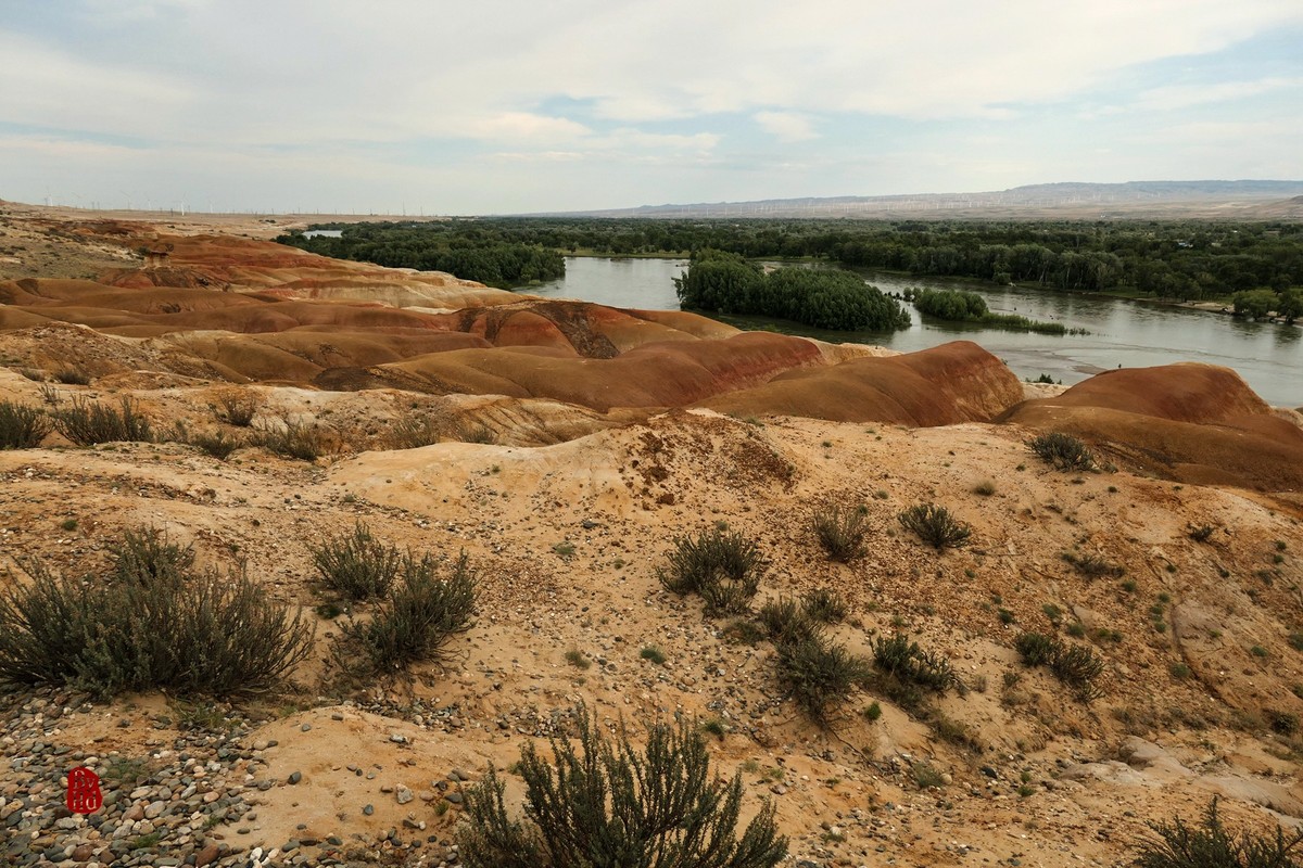新疆游拍-额尔齐斯河五彩滩1