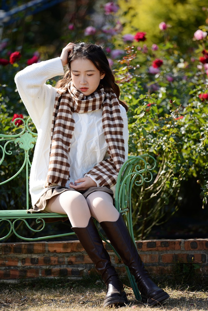 玫瑰园内拍人像尼康d610腾龙a009