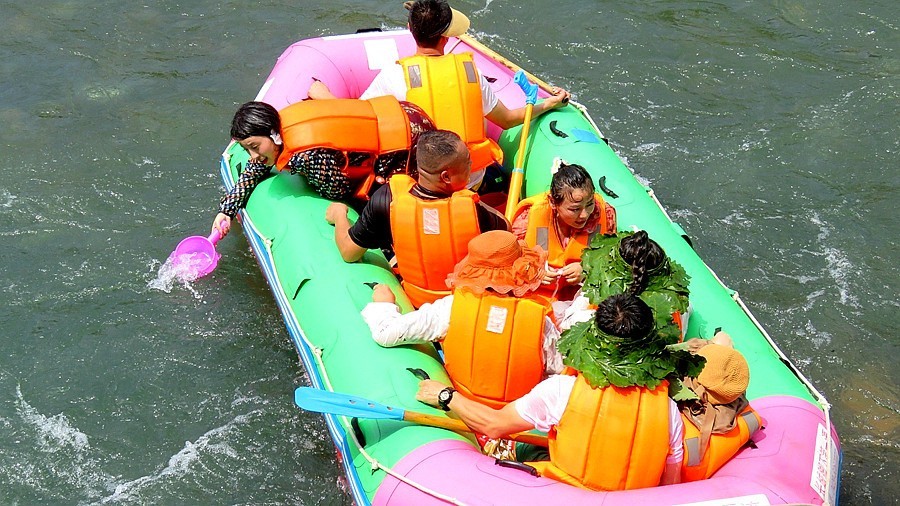 031【不老松：东戴河游纪】永安峡谷漂流！ 漂流下滑被浪花淹没就是为了寻求刺激