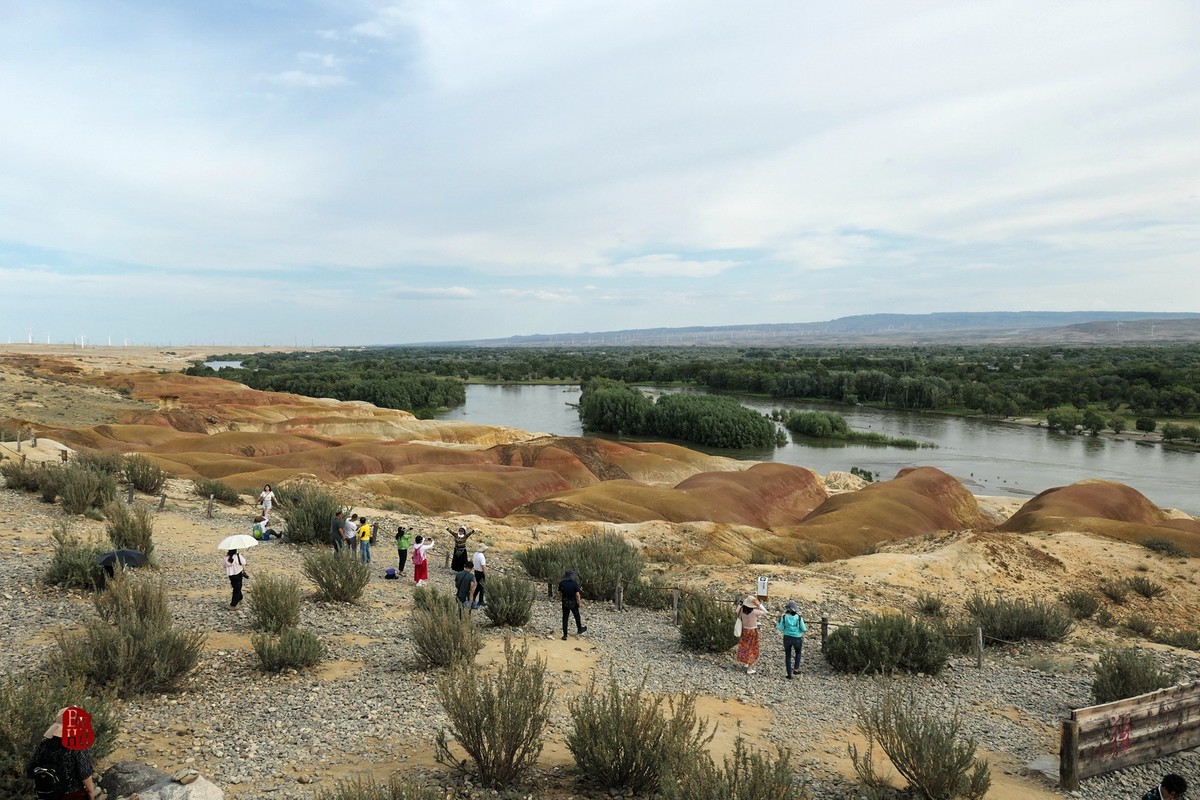 新疆游拍-额尔齐斯河五彩滩1