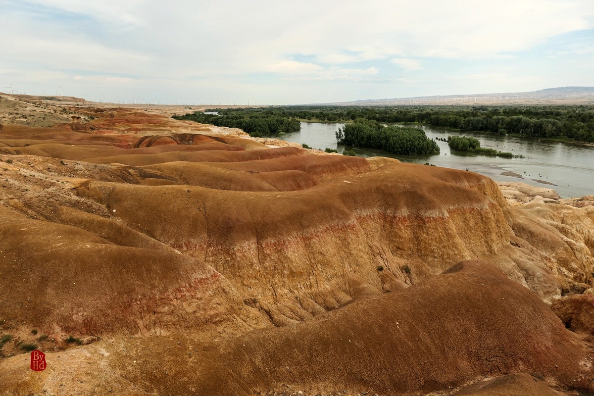 新疆游拍-额尔齐斯河五彩滩1