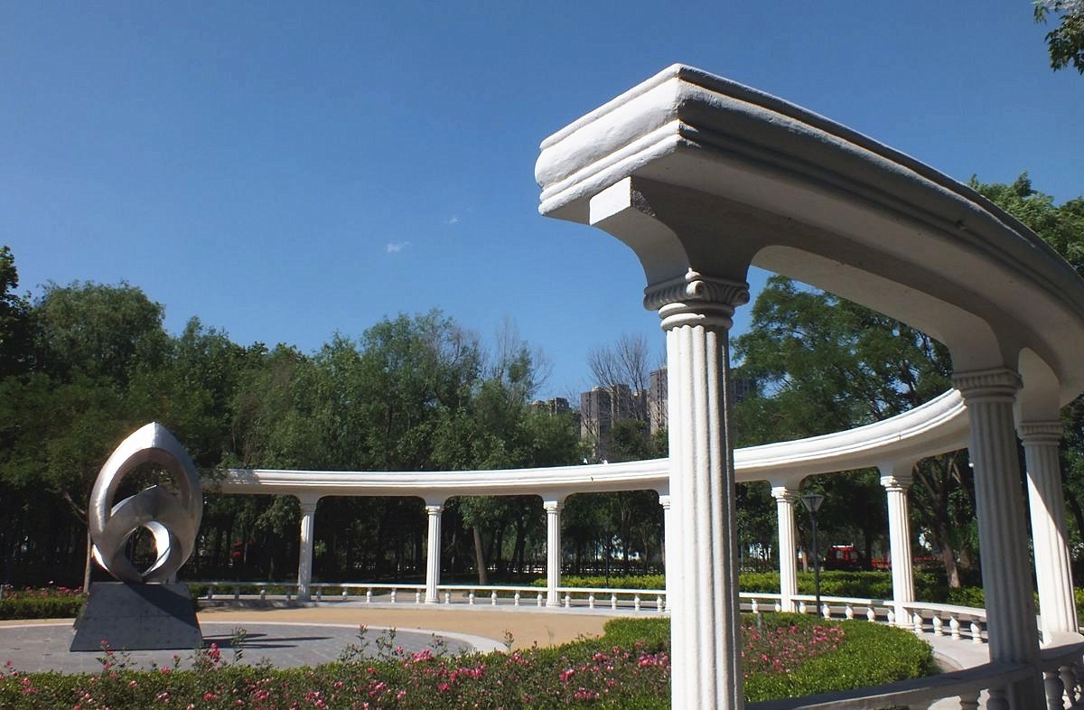 街心口袋公园速写--11P