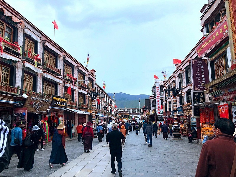 【不老松：游摄纪实】：〔24〕西藏风情！拉萨八廓古城[八角街]！