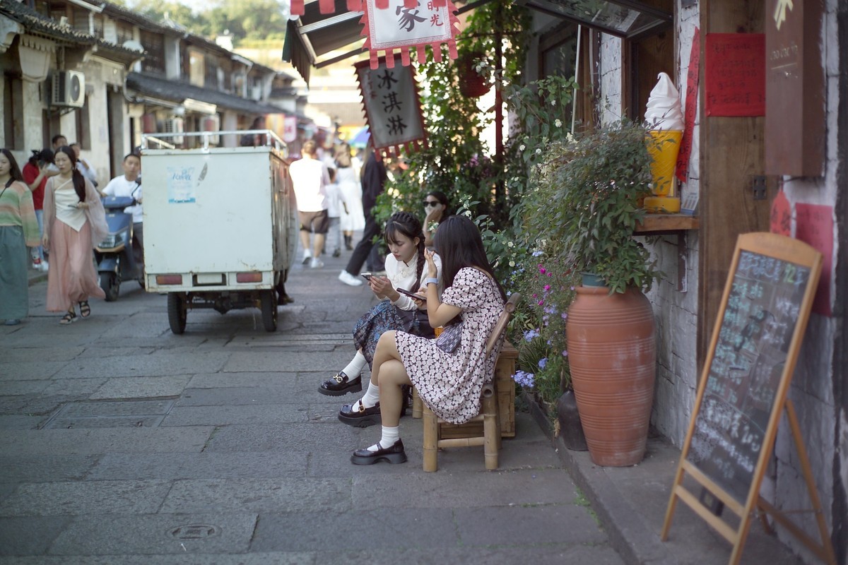 转角遇到她。。。。