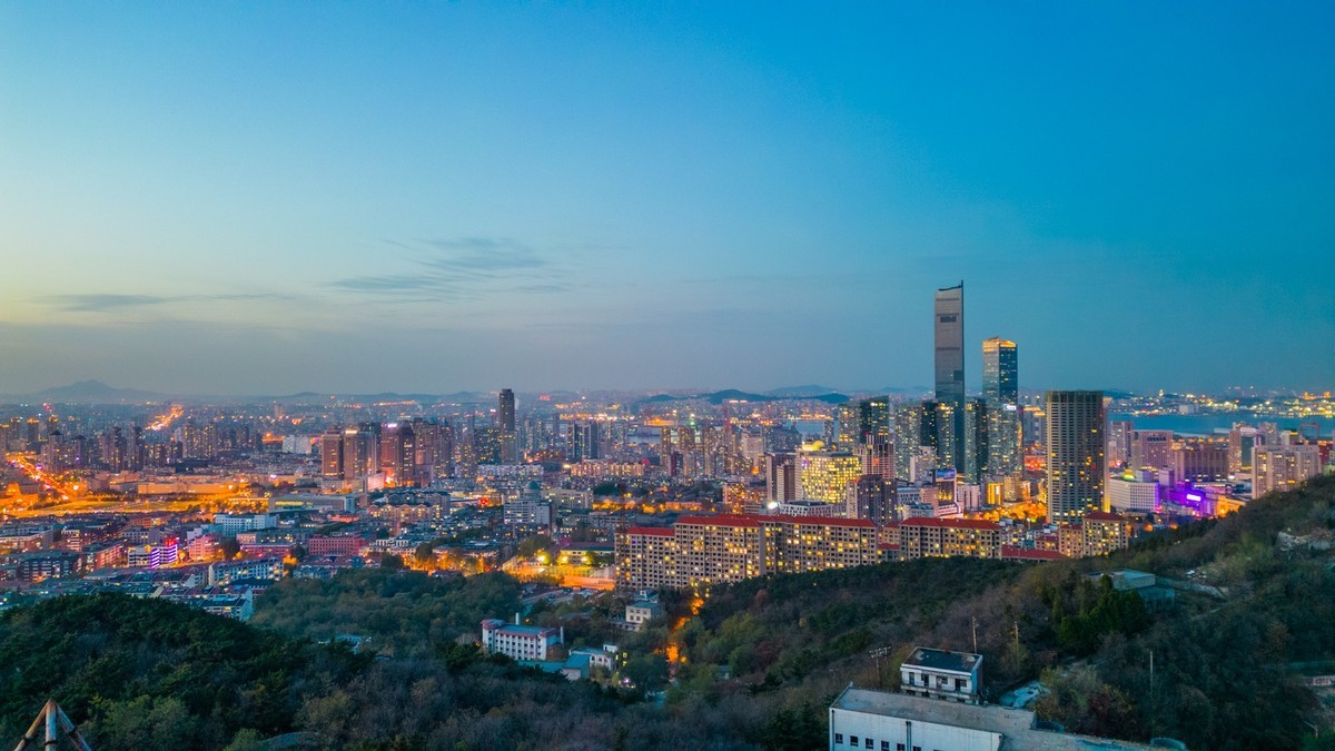 鸟瞰大连，华灯初上------