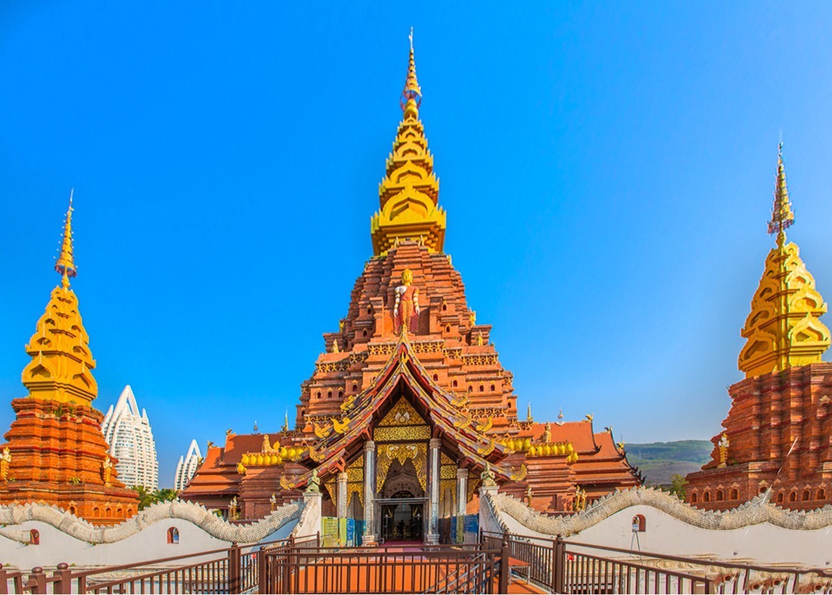 2025-02-05西双版纳大金塔寺