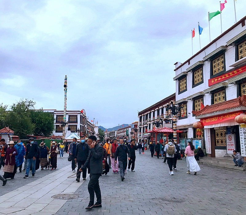 【不老松：游摄纪实】：〔24〕西藏风情！拉萨八廓古城[八角街]！