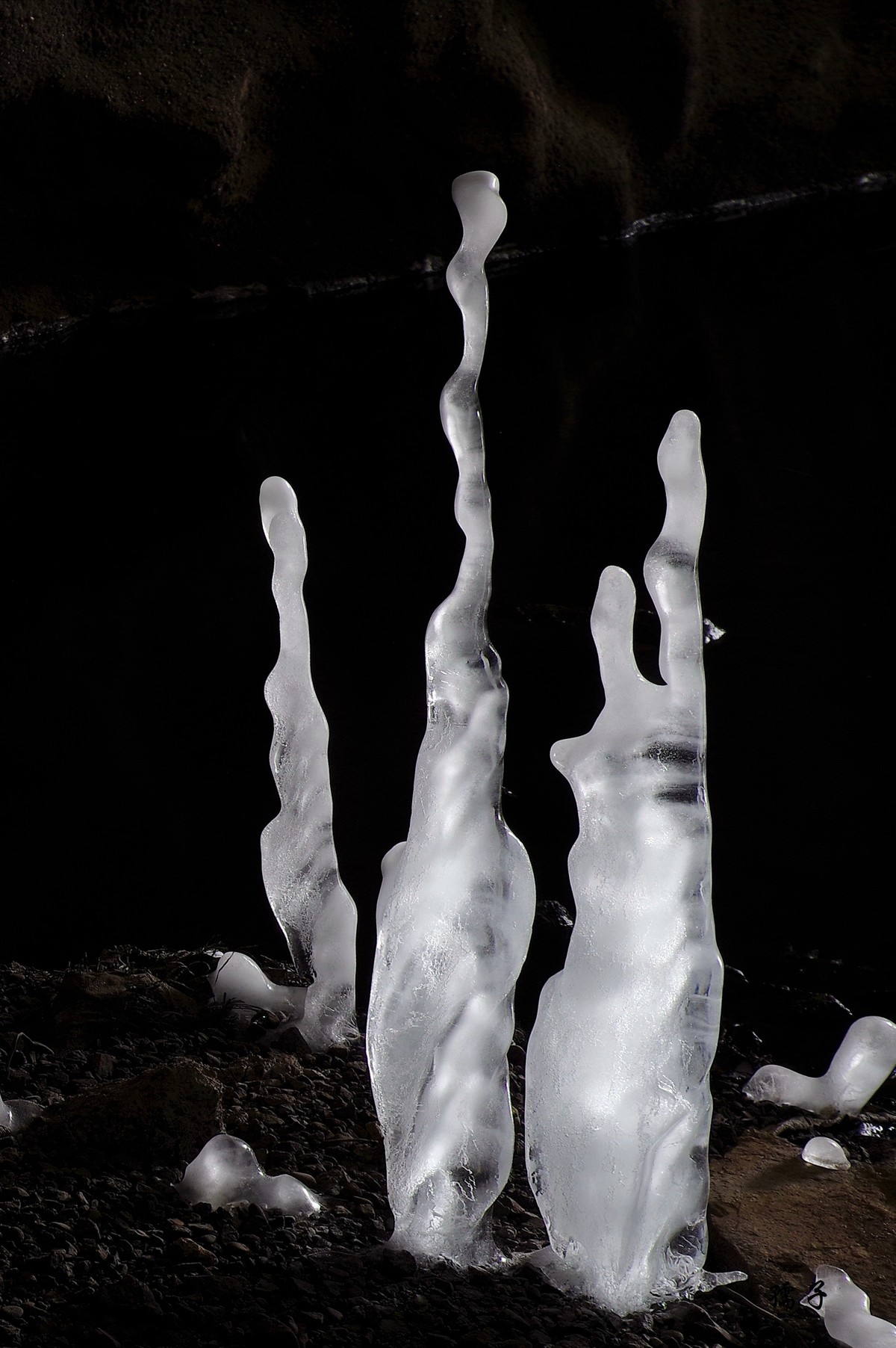 k1+24-70镜头  长白山区的点水成冰