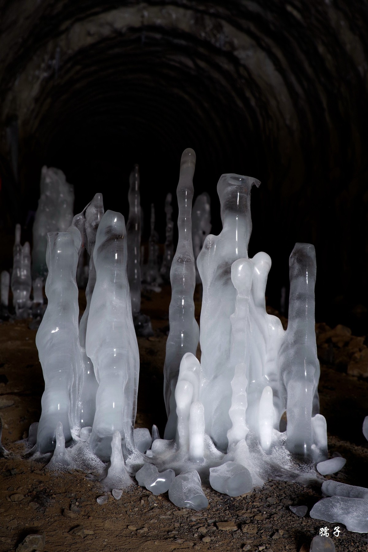 k1+24-70镜头  长白山区的点水成冰