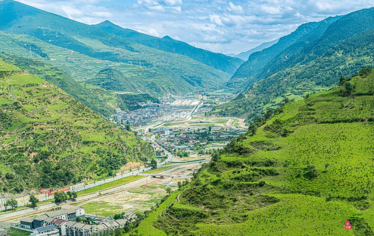 四川行(四) ----镇江关至黄龙途中的景色(续）