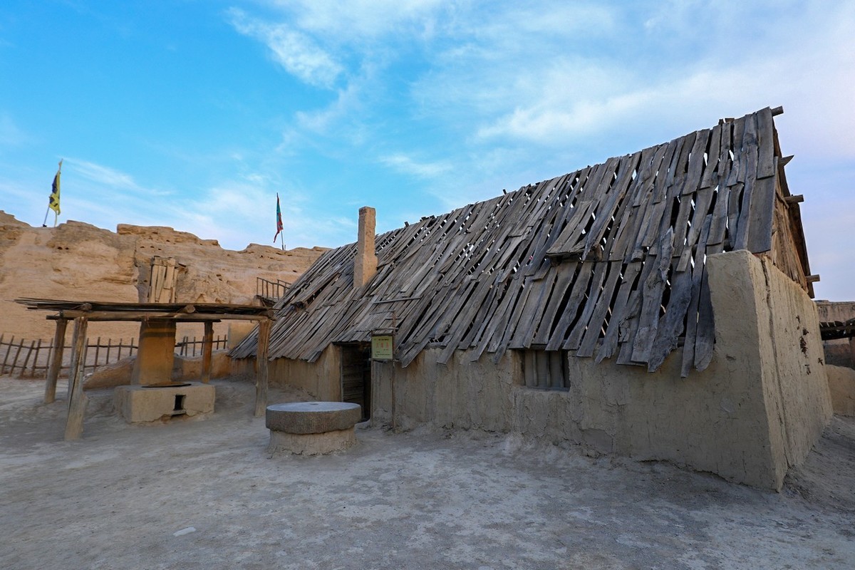 东方好莱坞——镇北堡西部影视城