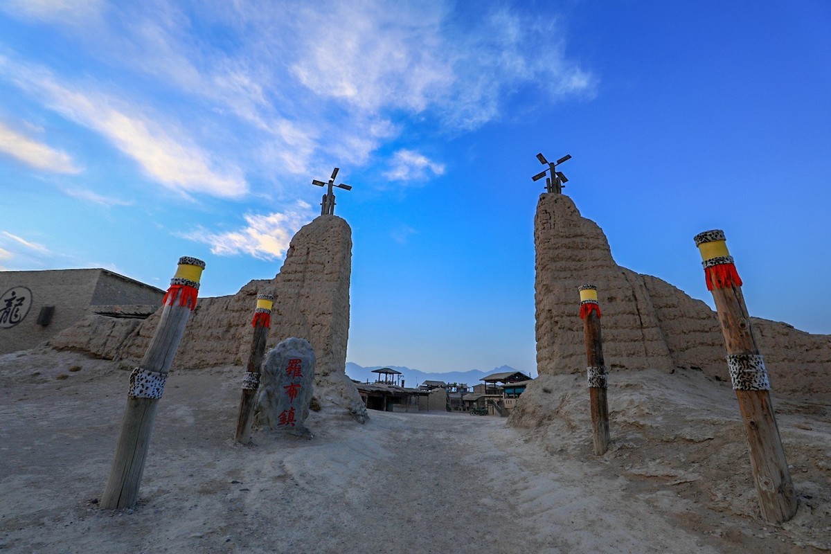 东方好莱坞——镇北堡西部影视城