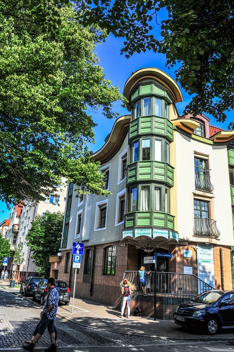 留影“索波特”（波兰）