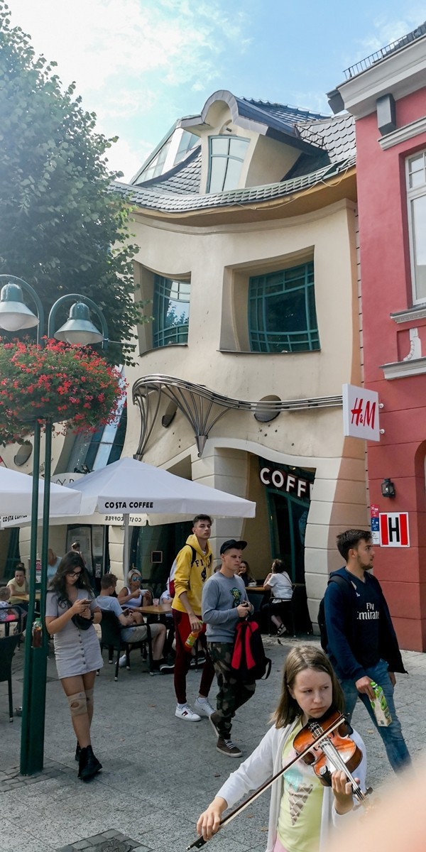 留影“索波特”（波兰）