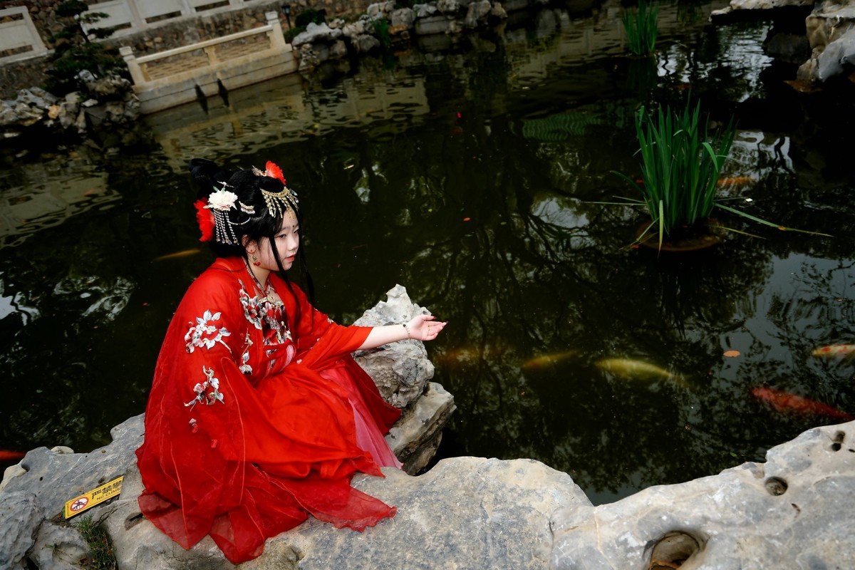 古琴台的古装美女！