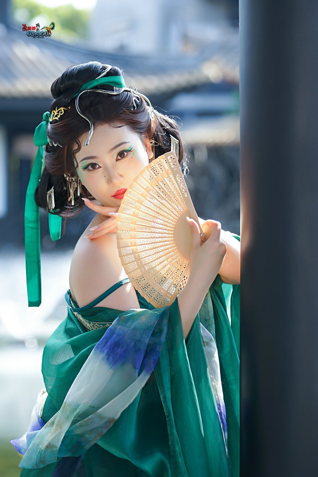 【春日青蛇妖女】---小魚