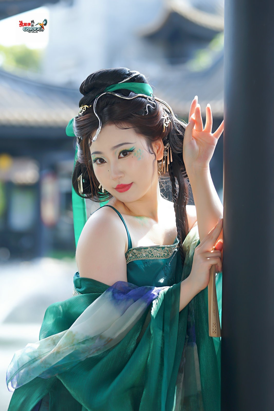 【春日青蛇妖女】---小魚