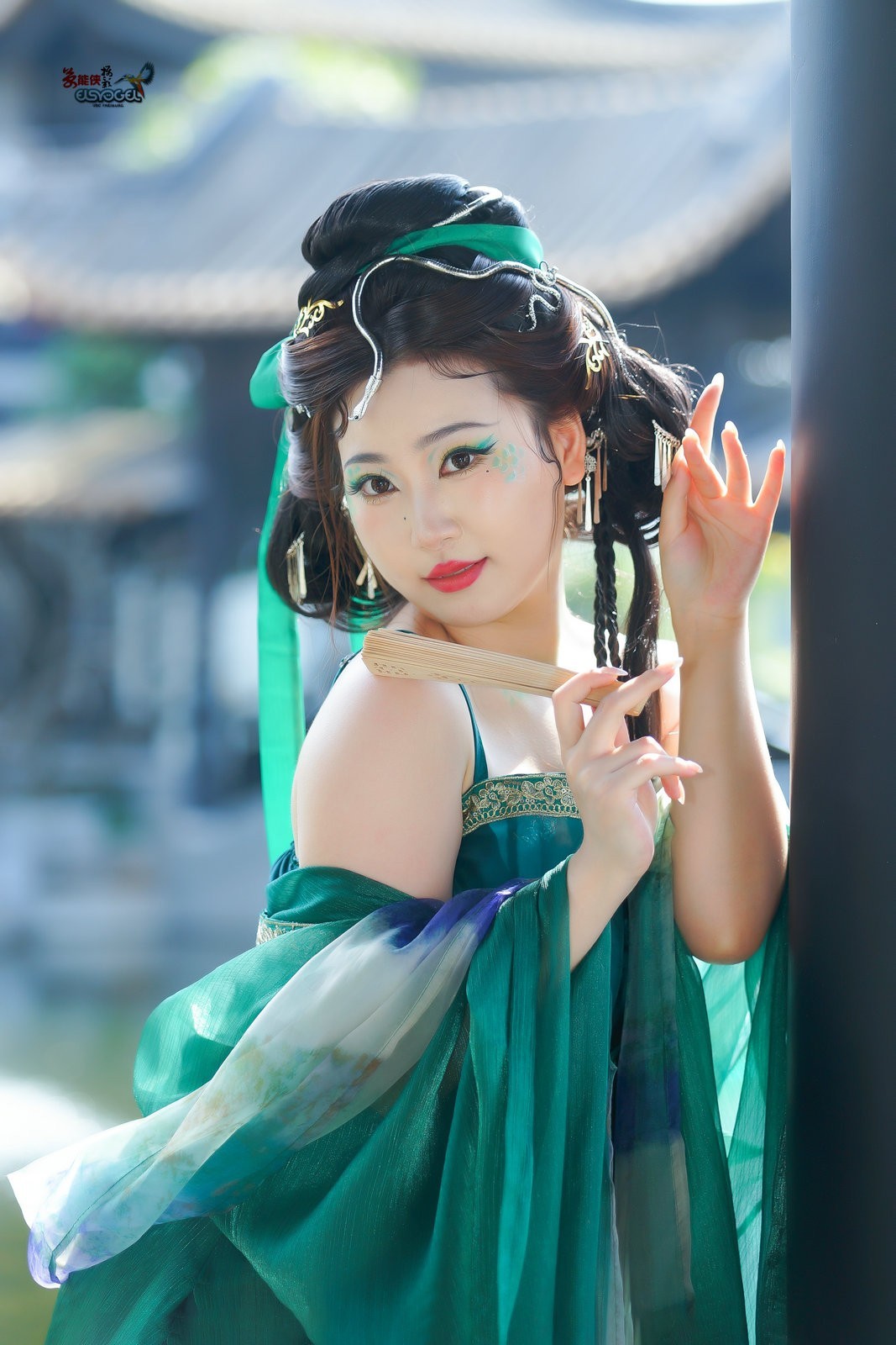 【春日青蛇妖女】---小魚