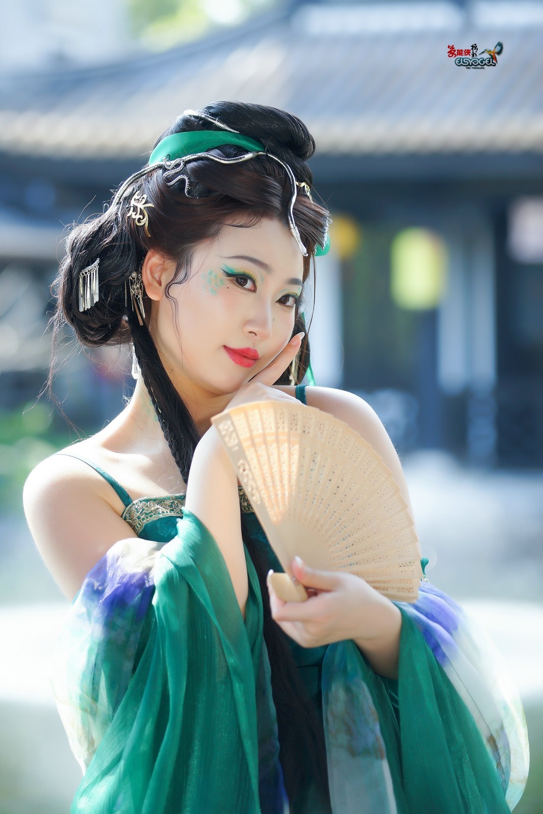 【春日青蛇妖女】---小魚